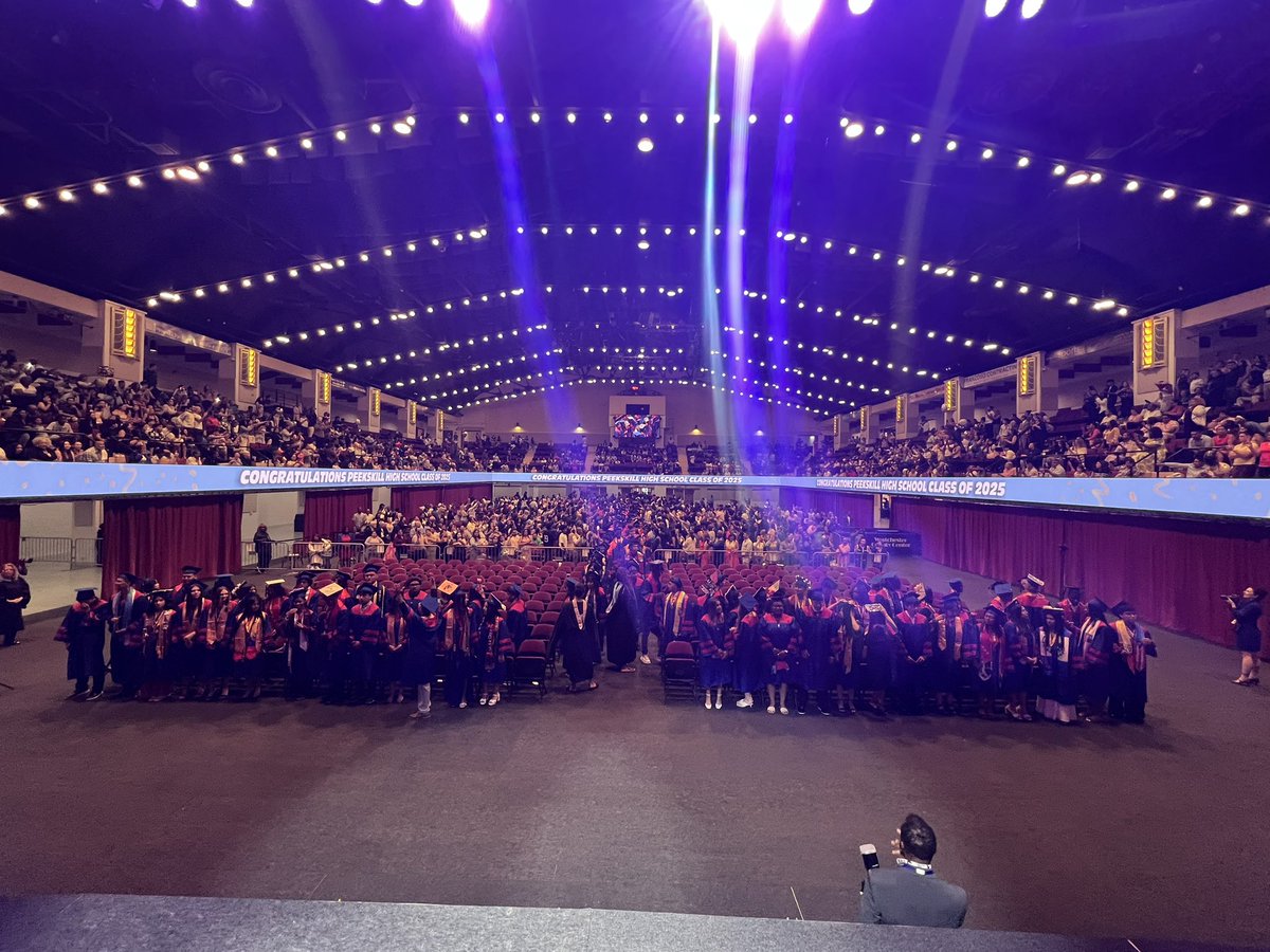 DrJFerris's tweet image. Congratulations to our PHS Class of 2025 Graduates…Dream Big ❤️💙