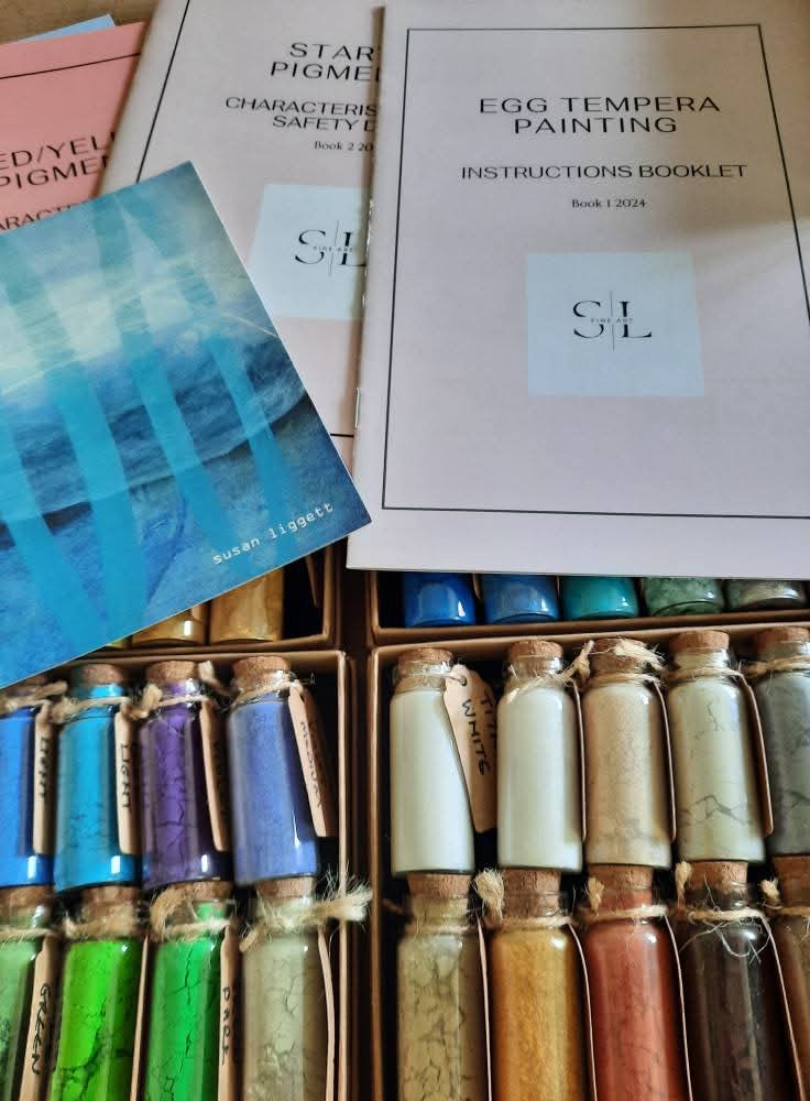 LymphomaLass's tweet image. Just to share theses amazing pigments I bought from Susan Liggett last month!

Aren't they glorious! 

Have a great weekend! 

Sam aka LymphomaLass xx

#pigments #eggtempera #artistspigments  #colourfulpigments #eggtemperapainting
