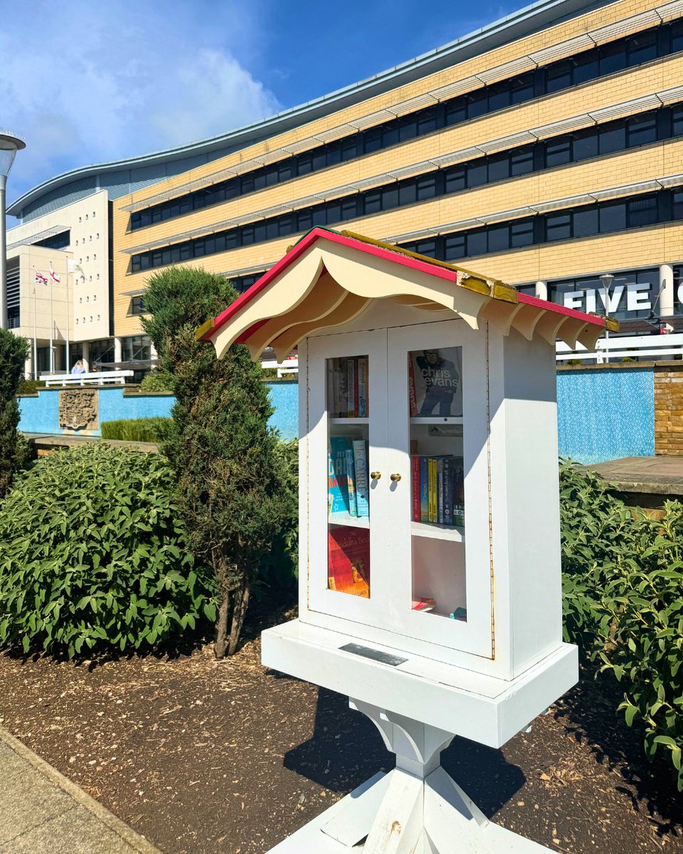 HarlowTwnCentre's tweet image. Have you visited the Free Little Library in Harlow’s Water Gardens? 📚✨ 

It’s a community book-sharing spot where you can take a book, leave a book, and enjoy stories anytime — all for free! 

#Harlow #HarlowTownCentre #FreeLittleLibrary #TheWaterGardens