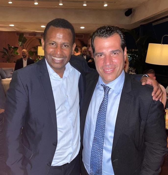 Χαιρετίζω την επιλογή του ΠΘ και Πρόεδρος της <a href="/neademokratia/">ΝΕΑ ΔΗΜΟΚΡΑΤΙΑ</a>, <a href="/kmitsotakis/">Kyriakos Mitsotakis</a> για το νέο Υπουργό Μετανάστευσης και Ασύλου <a href="/migrationgovgr/">Υπουργείο Μετανάστευσης & Ασύλου</a> !!! Tα συγχαρητήρια μου <a href="/thanosplevris/">Θάνος Πλεύρης</a>, Αξιος!