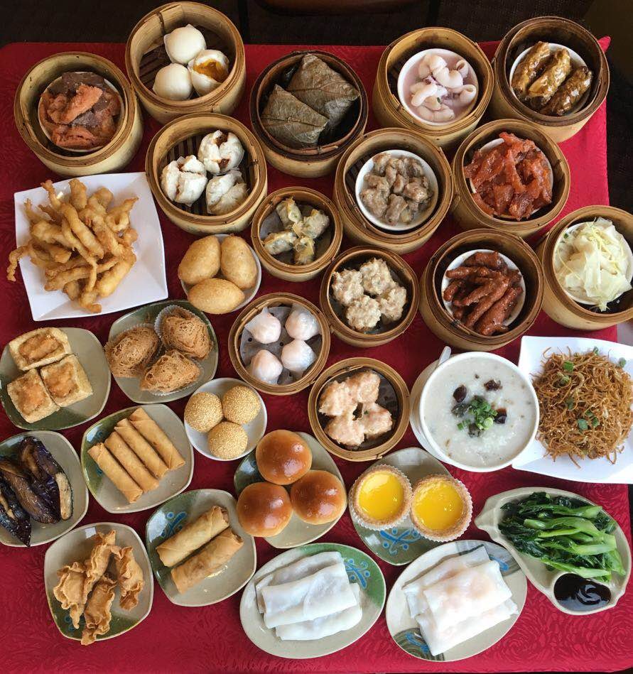 lannyland's tweet photo. @NoContextHumans Morning Tea in Guangdong Province, China. https://t.co/okz0m1oGOp
