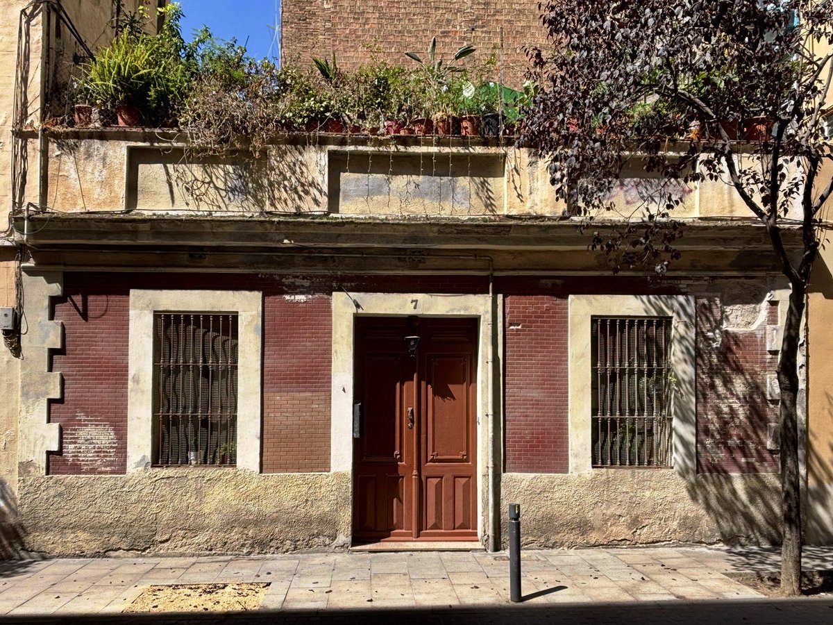 Fachadas del Mundo tweet media