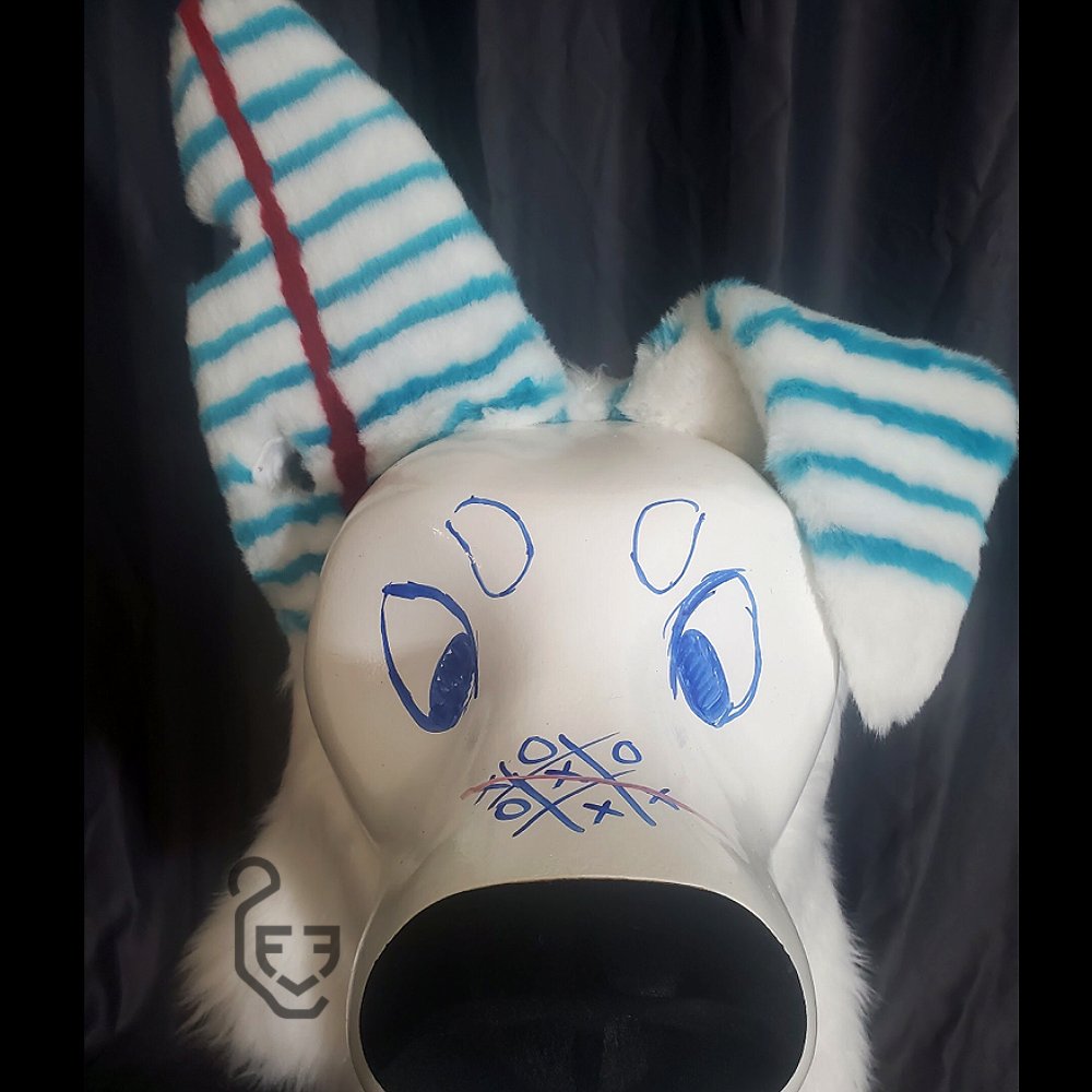 MissingJay's tweet image. College Ruled the first ever white board fursuit is finished!

They have
Nose vision
Jaw ventilation
adjustable internal fan
And most importantly a fully functional dry erase face

College ruled has a home but more Doodle Dogs are coming soon!

#fursuitmaker #fursuit #fursuithead