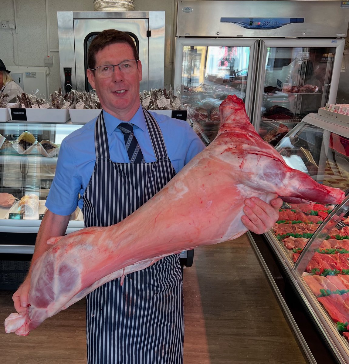Discover the rich flavors of Scotch lamb! Known for its tenderness and unique taste, this premium meat is a culinary delight.  grilled, roasted, or stewed, Scotch lamb brings a taste of Scotland to your table. Perfect for family gatherings or a special dinner, #phelpsbutchers
