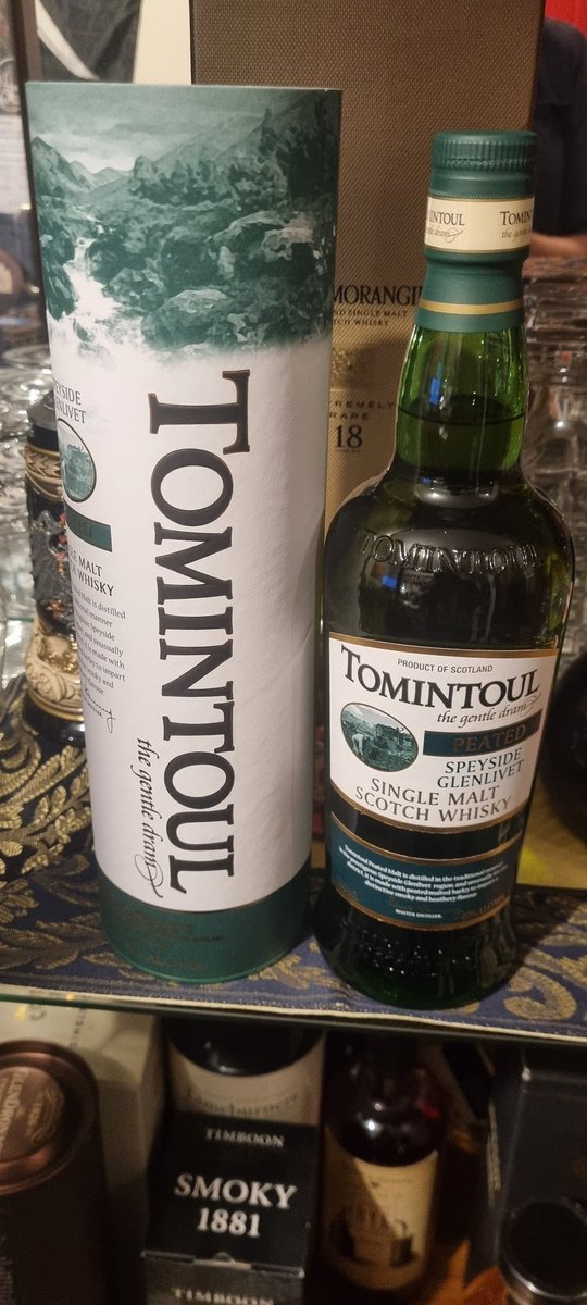 TsarHagrid's tweet image. #Tomintoul #Peated #SingleMalt #Speyside #Glenlivet
Nose: Good! the #peat is balanced with the savoury cereal and butterscotch of the #malt.
Taste: light, faint sweetness, clean, crisp, very faintly grassy.
Finish: Malty cereal, grassy, faint smoke.
@TomintoulWhisky
#HagridDrinks