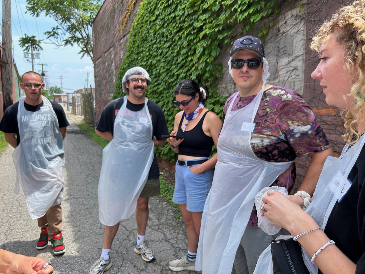 LMMCleveland's tweet image. On June 20, LMM hosted @goosetheband at the Men’s Shelter for a walkthrough of our programming and location. Led by Program Director Mike Waters, Goose learned about what makes LMM so unique here in the Cleveland area.
LMM is grateful to Goose and all of our staff partners