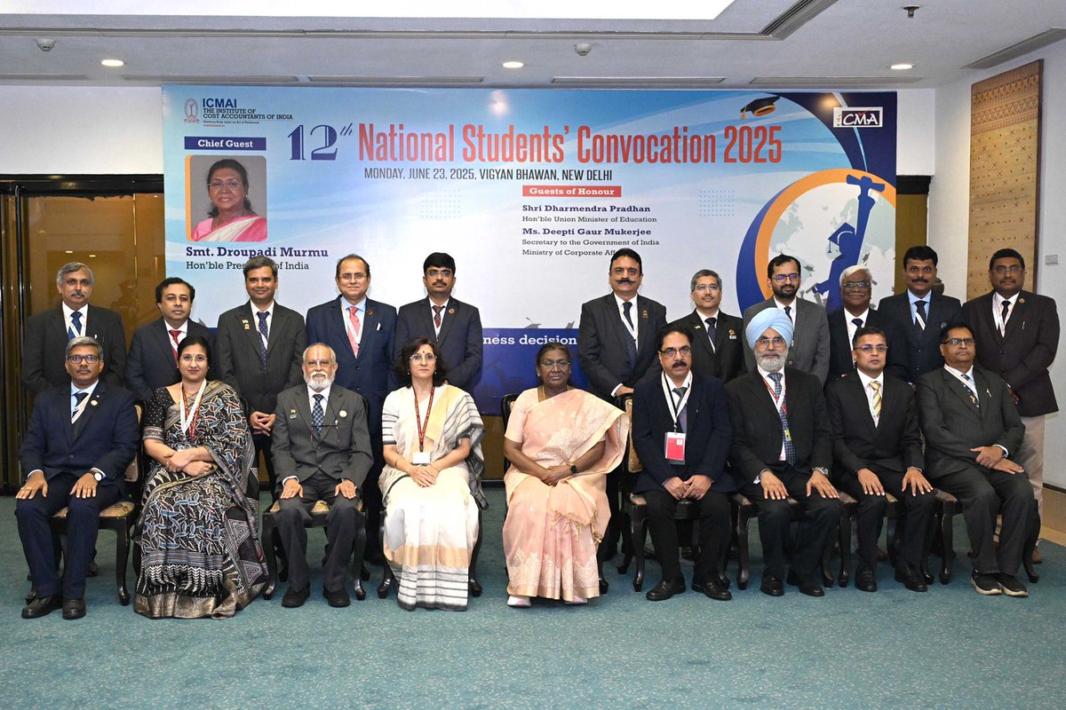 CmaNarwade's tweet photo. A Proud moment for CMA Profession

ICMAI Council with Hon'ble president of India vigyan bhawan, New delhi 23/06/25
Institute of Cost Accountants of India

#CMA
#ICMAI https://t.co/xPnOCCWGZa