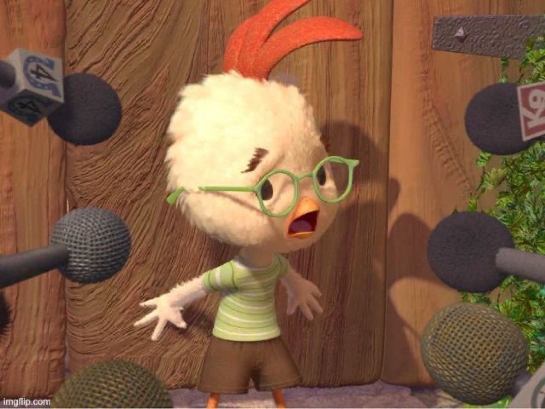 strwbrryoongii's tweet image. me if bts ever put they mic in my face: