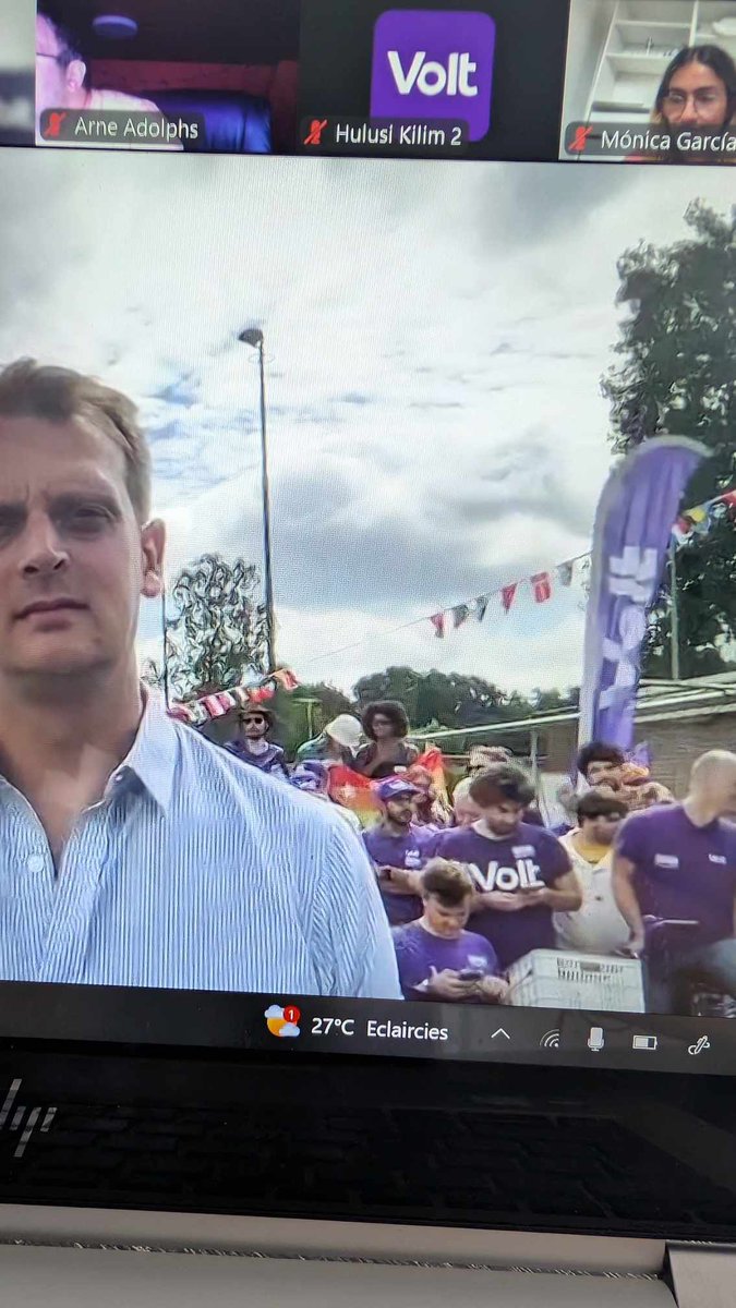 SvenFranck's tweet image. Having my #inception moment as stand-in before and behind the camera at the ongoing @VoltEuropa General Assembly 😎 #voltga 💜