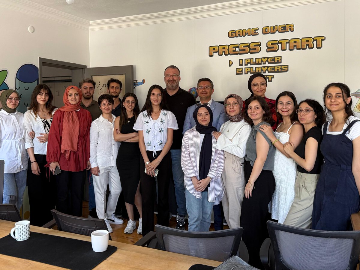 DİJİTAL ÇIRAKLARLA MARKA, KRİZ VE İTİBAR YÖNETİMİ

Konya’da bu yıl üçüncüsü gerçekleştirilen #DijitalÇırak etkinliği her açıdan çok başarılıydı. Gençlerin ilgisi, sordukları sorular ve ortaya attığı fikirler, sektörün tüm kademelerine dair umudumuzu daha da güçlendirdi. İşin bir