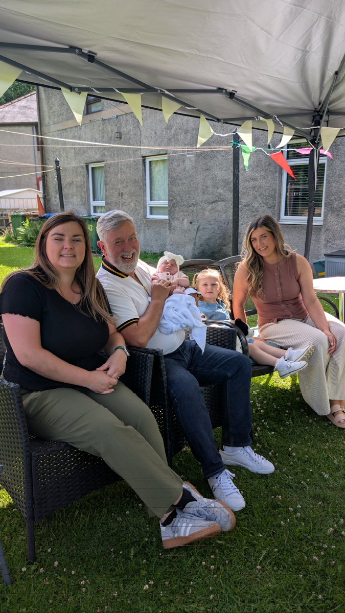 James Devine 🚩☮️ tweet media