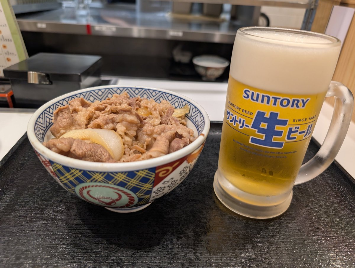 ShachikuD's tweet photo. いよいよ明日は台湾。5時55分発のPeachなので羽田��港に前乗り。テンション上がる〜 https://t.co/BlR4sqc477