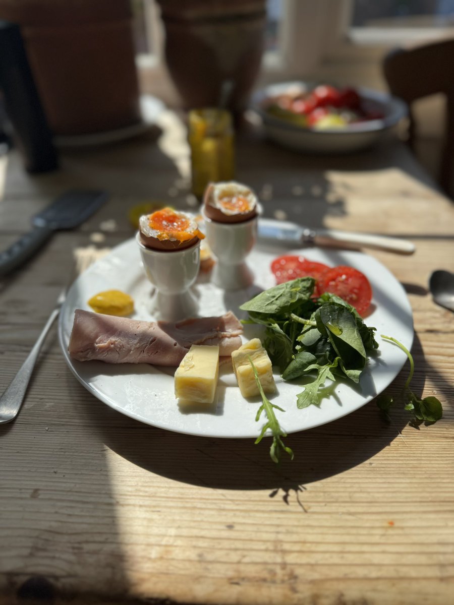 Good Morning 
Breakfast is served x