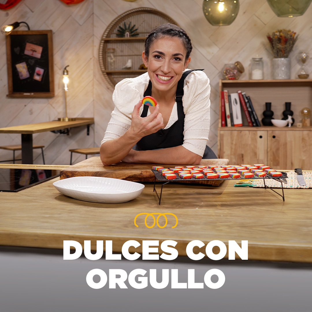 Canal Cocina (@canalcocina) on Twitter photo ¡Celebramos el Orgullo más dulce con <a href="/alma_cupcakes/">Alma Obregón</a> en Canal Cocina!
🏳️🌈🏳️⚧️Dulces con Orgullo | Ya disponible en Canal Cocina. ¡Celebramos el Orgullo más dulce con <a href="/alma_cupcakes/">Alma Obregón</a> en Canal Cocina!
🏳️🌈🏳️⚧️Dulces con Orgullo | Ya disponible en Canal Cocina.