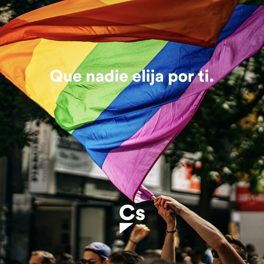 Nadie debería tener que esconderse por ser quien es o a quién ama.
La libertad y la igualdad no se discuten, se defienden.

🏳️‍🌈 Que nadie elija por ti.

¡Feliz #Orgullo2025!