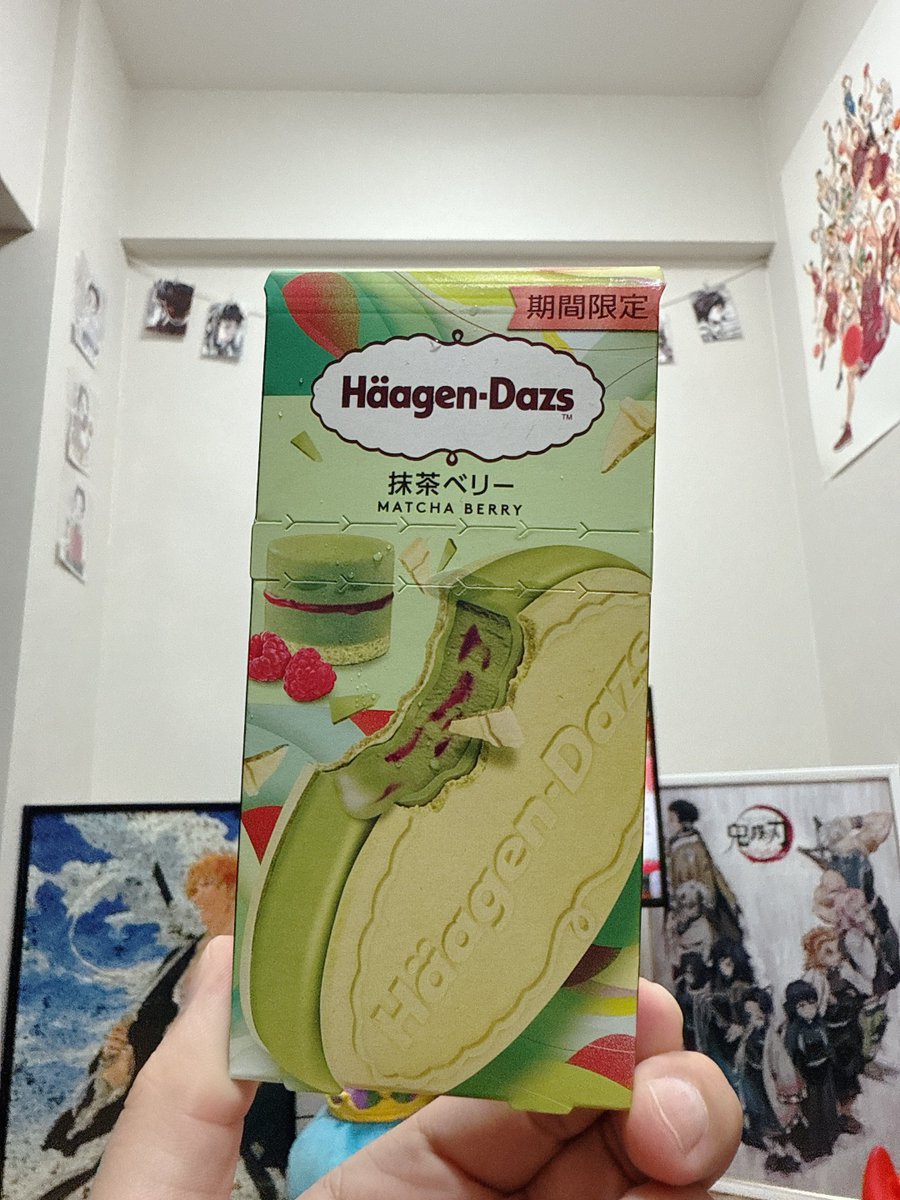 昨日飲み会帰りに買って、食べずに寝てしまった🤣美味しすぎる🫶