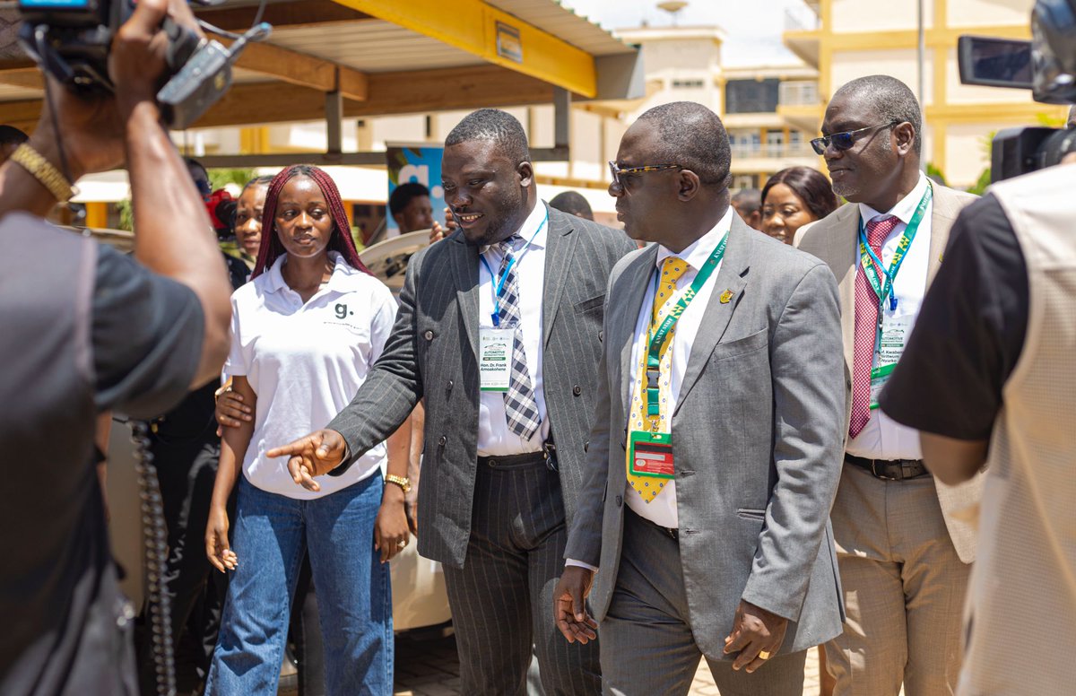Dr. Frank Amoakohene, Ashanti Regional Minister in KNUST with the Pro-Vice Chancellor of KNUST♥️💡