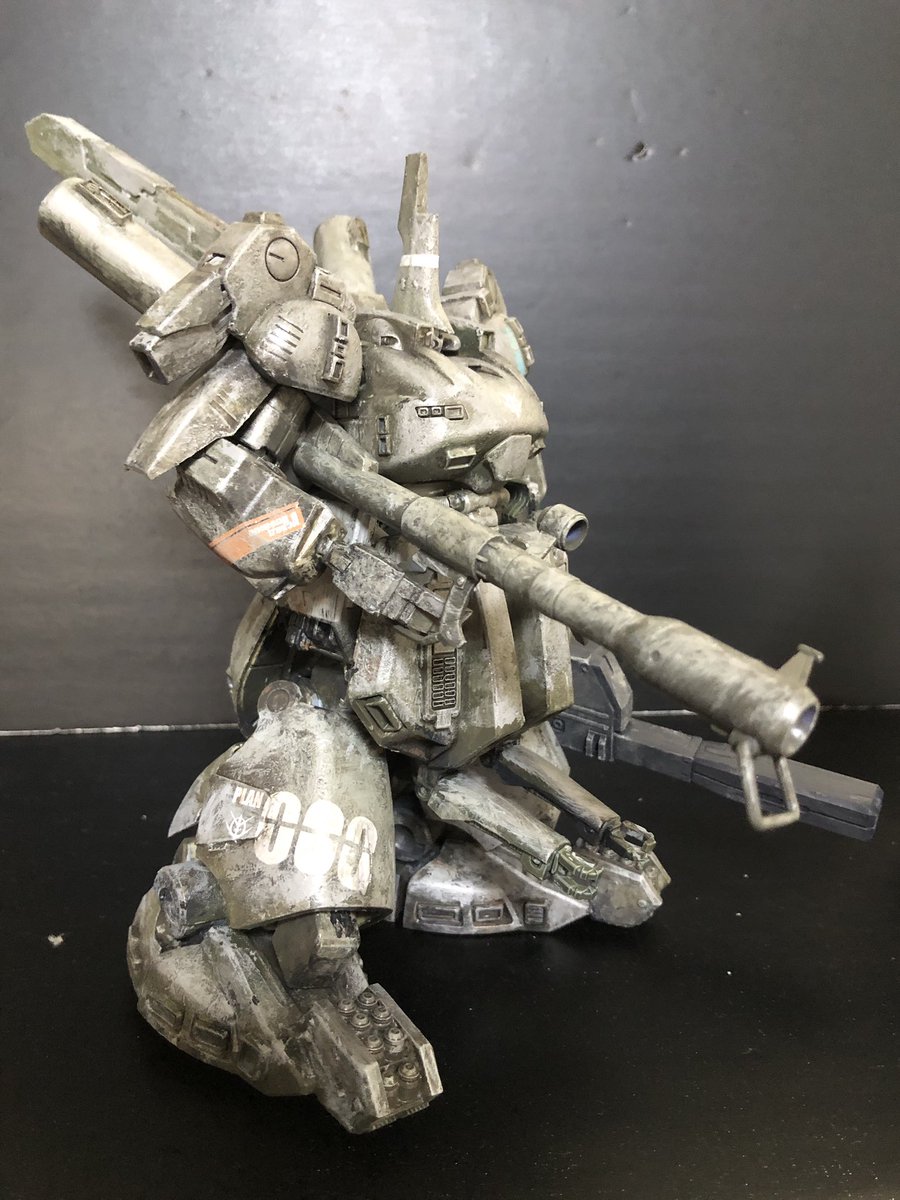 PiyoPiyojedi's tweet image. ワンフェス作業合間の気晴らしモデリング。
HGUCジオです。頭と手首差し替えて、
ちょこっとデコレートして、プラパテ塗ったくった😁
過去作のガザCを添えて。
#小林誠 #Zガンダム