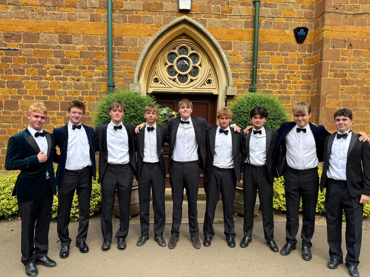 The end of an era! A huge well done to these fantastic chaps on becoming OUs today. #UppinghamFircroft🟢🟡