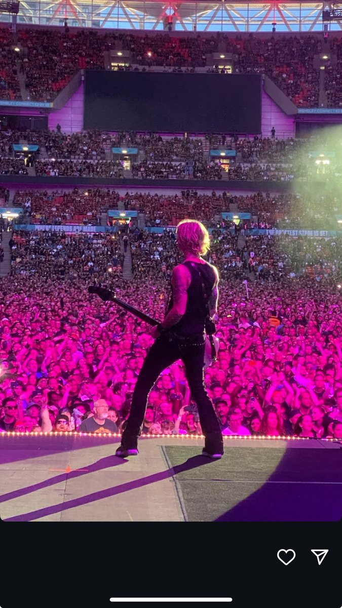 What a night <a href="/gunsnroses/">Guns N' Roses</a>