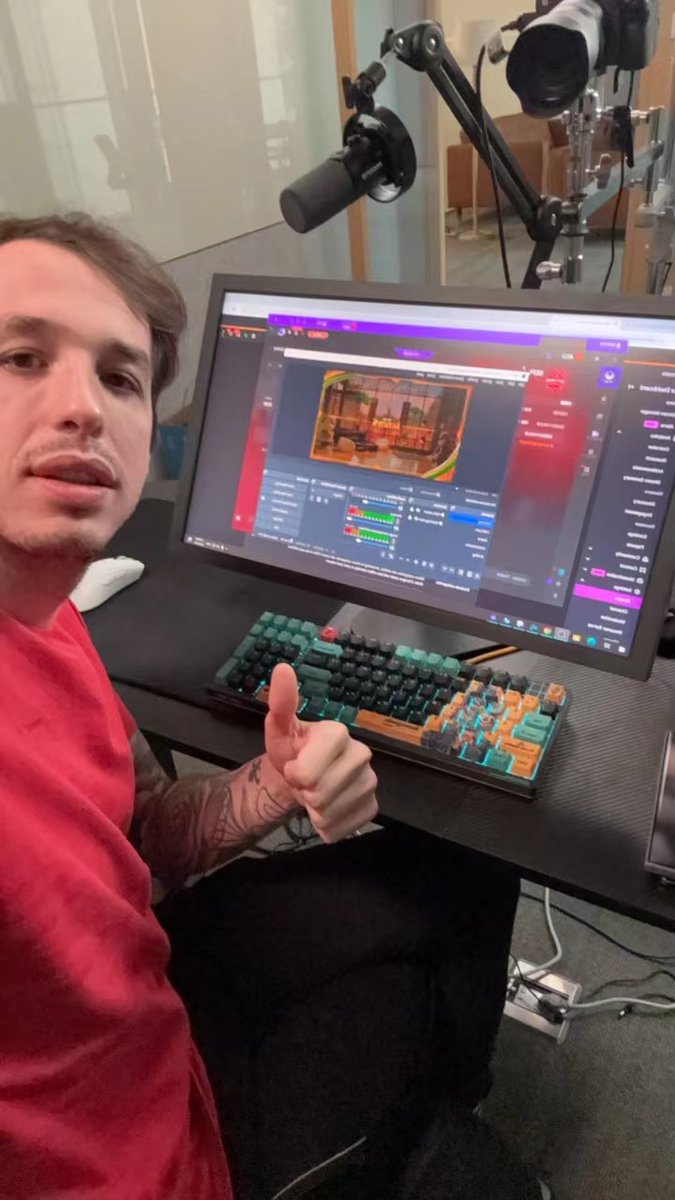 We are live boyyys

ttv/kennyS 🤠