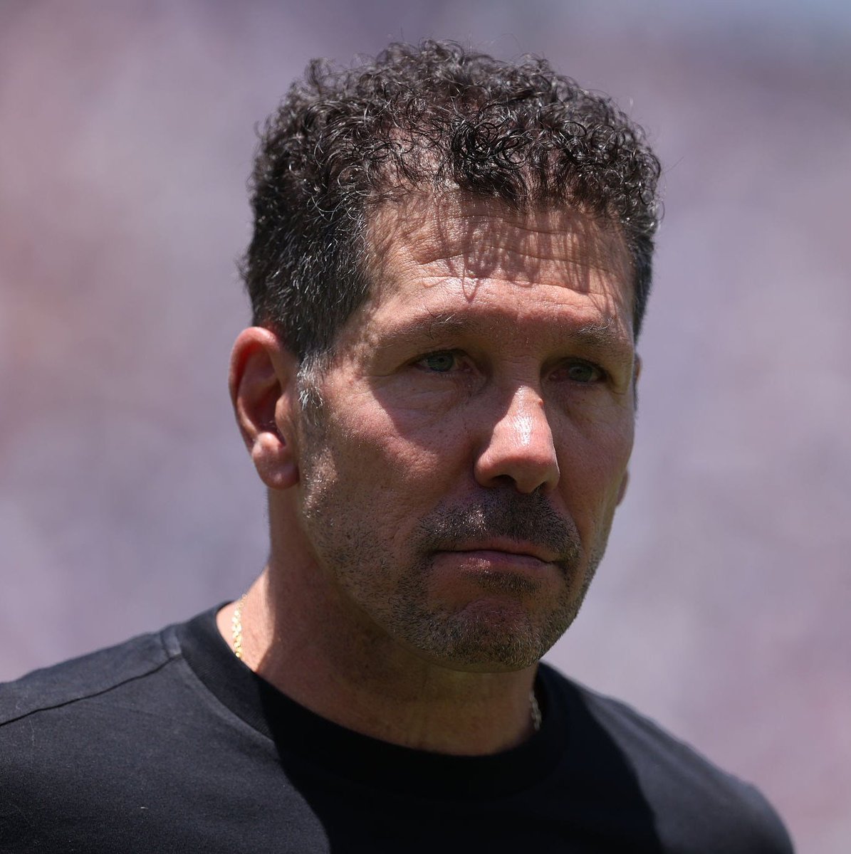 🚨🔴⚪ El Atlético de Madrid va muy en serio en este mercado de fichajes.

Entre Ruggeri, Cardoso y Baena se acercará la inversión a los 100 millones de euros.

Falta todavía tela por cortar.

[🏅: <a href="/medinamarca/">David G. Medina</a>,<a href="/marca/">MARCA</a>]
