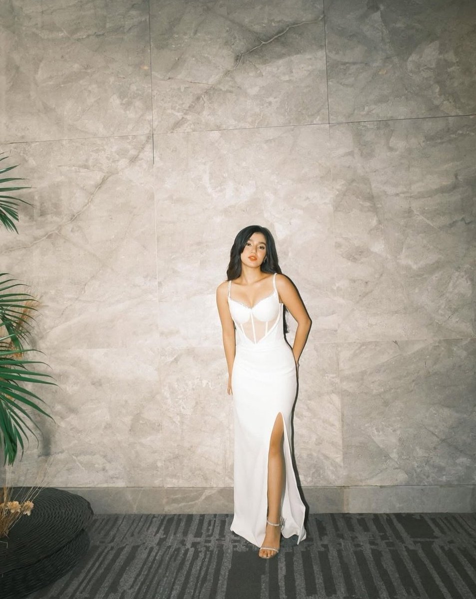 In every smile and every role, she inspires. ✨ 

Belle Mariano — the well-deserved Princess of Philippine Entertainment. 🩷

BELLE PH ENT PRINCESS

#BelleMariano