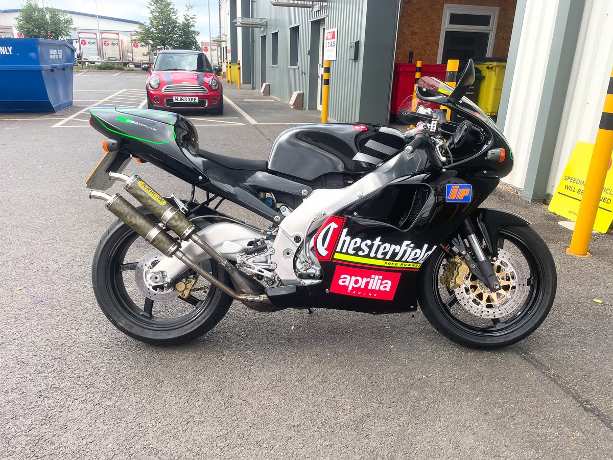 When you have to go to work on a lovely Saturday morning, you may as well go a very long way round and make it fun! 

#funbikes #motorbike #italianstyle #italiandesign #dreambike #motorcycles #bikerlife #aprilia #apriliars250 #2 #2stroke #vtwin