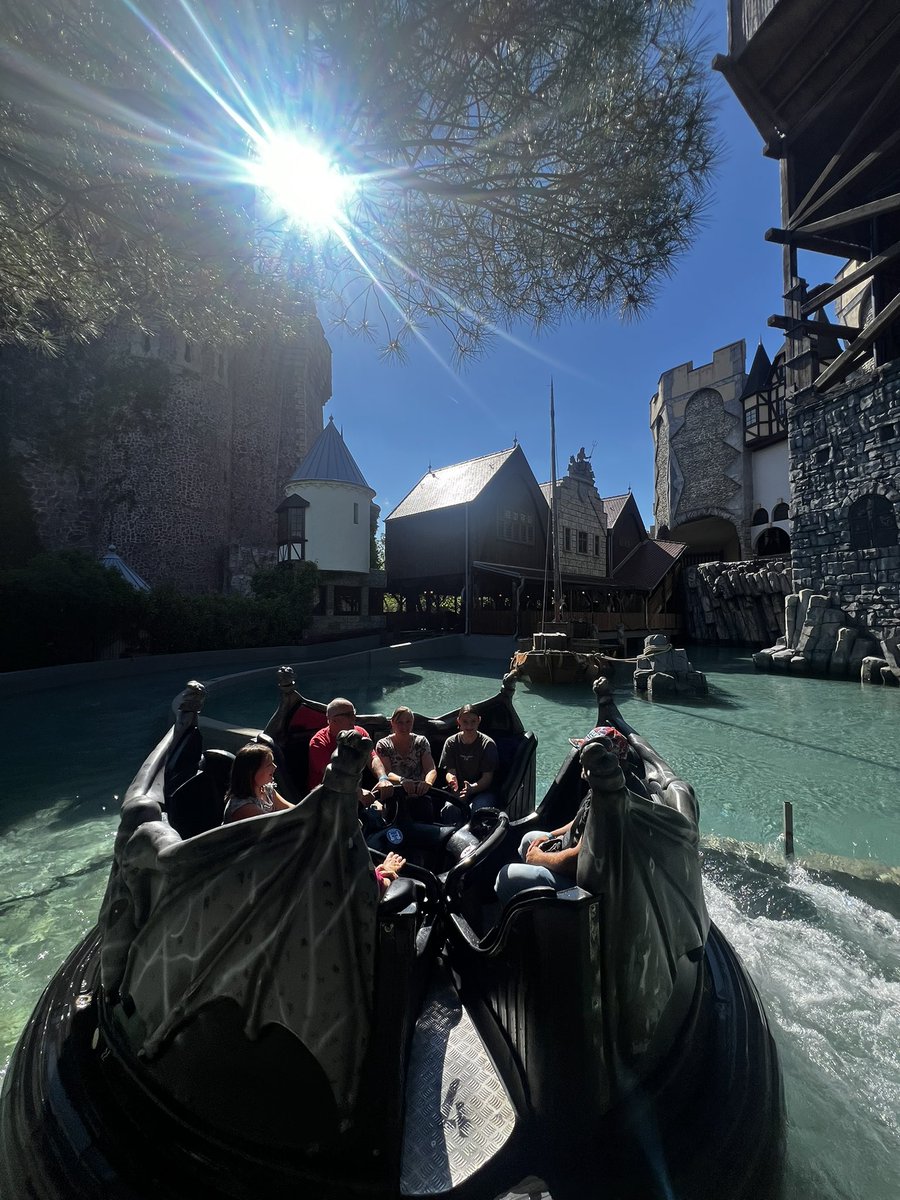 LoopedCoasters's tweet image. Today we’re at a HOT @Phantasialand ! I’m looking forward to our ride in River Quest and Chiapas later! 🥵💦