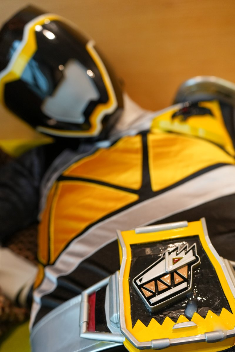 是不是……越是英雄，被玩坏才越爽？
📷:<a href="/lucian_locke/">Lucian Locke</a>