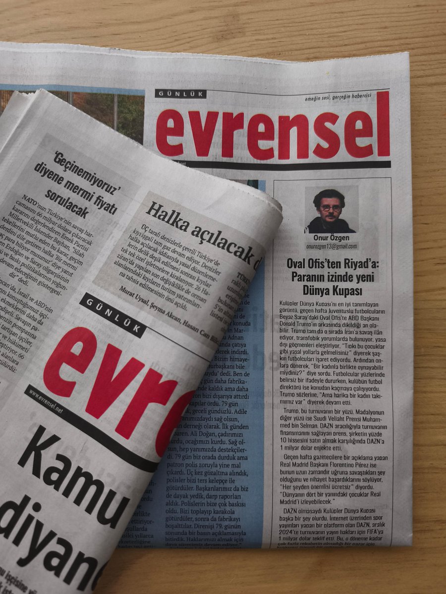 "Florentino Pérez’in söylediği gibi, Kulüpler Dünya Kupası’nın ilk dozu ücretsiz. Bakalım ikinci dozun bedeli ne olacak? Çünkü biliyoruz ki, partinin bedelini her zaman birileri öder ve bunlar nadiren organizatörlerdir."

Bugün, Evrensel'de. 

Okumak için: evrensel.net/yazi/97200/ova…