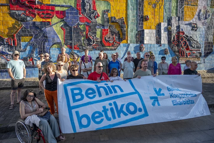 Lakuntza aldarriz betetzeko deia egin dute Sarek eta Etxeratek ekaineko azken ostiralean
naiz.eus/eu/info/notici…