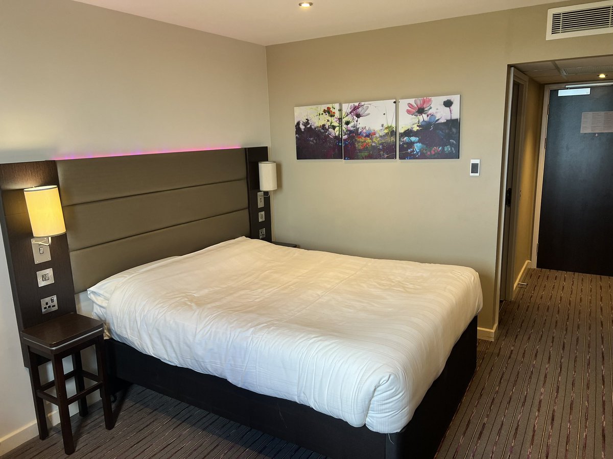 GorillaManFitn1's tweet image. Missing our Premier Inn Room at SkegVegas 💪🛏️ #PremierInn #SkegVegas2025 #MiniHoliday #MakingMemories2025