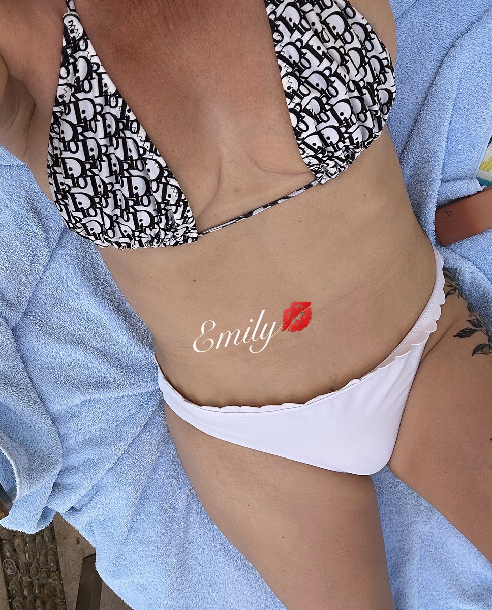 Hey babe.., come and rub some cream in 😜💋 
#poolvibes #sun #bikini #naughtywife #tits #hotwife #hotandhorny