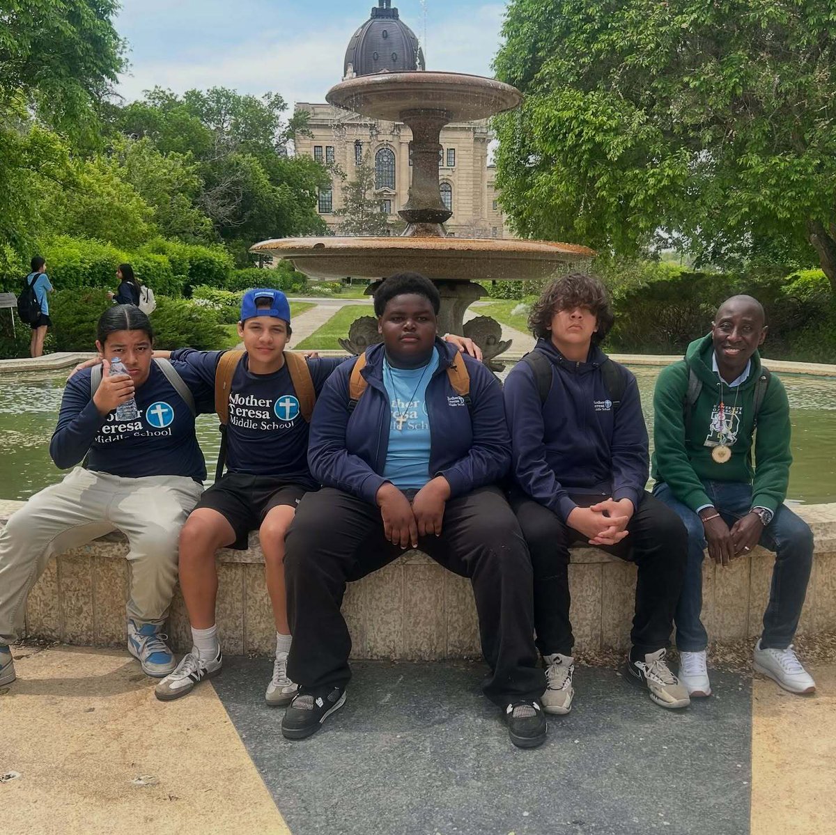 JesuitsofCanada's tweet image. Rooted in Ignatian tradition, the Kairos Retreat offered MTMS students a space to reflect on who they are and who they are becoming — preparing their hearts as much as their minds for the road ahead.
hubs.la/Q03tWcfq0