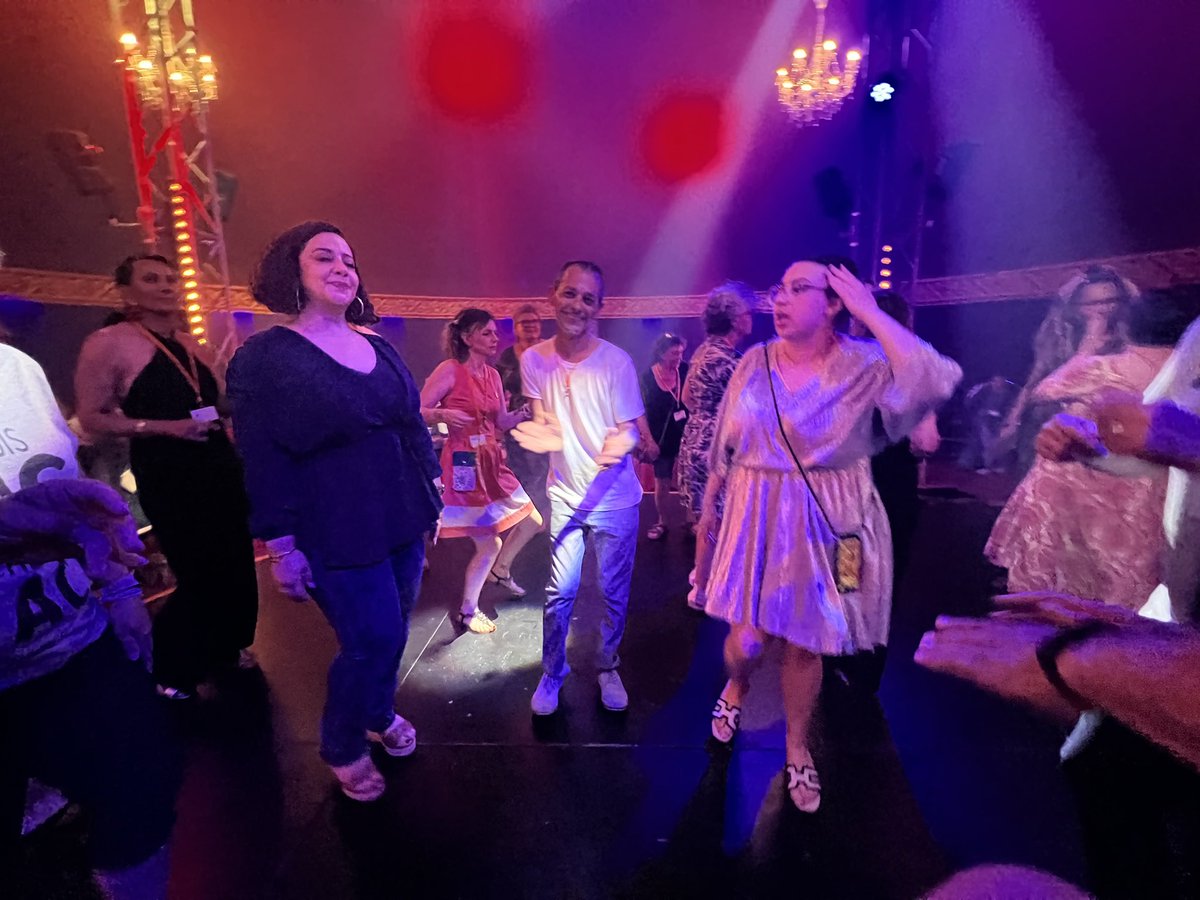 Que de belles rencontres lors de ce congrès ! Nos priorités : Défendre la démocratie - Promouvoir l’égalité - Préserver la dignité du travail - Protéger le service public. Ces moments nourrissent notre détermination. La solidarité se construit dans le partage <a href="/CFDT/">CFDT</a> <a href="/interco_cfdt/">INTERCO-CFDT</a>