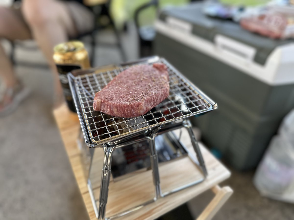pon_070's tweet image. 羆vs本鮪vs宮崎牛BBQ開始(｀･ω･´)ゞ

肉多すぎて食べ切る自信がない( ºωº )ﾁｰﾝ…