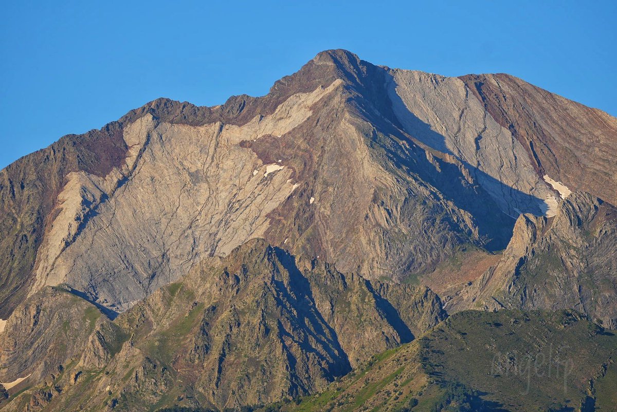 Valle de Tena 💚...Infernal ❤️‍🔥🏔️💥
<a href="/Huesca_LaMagia/">Huesca La Magia</a> <a href="/aquilatierratve/">Aquí la Tierra</a> <a href="/aragonturismo/">Turismo de Aragón</a> <a href="/Turismopirineo/">lospirineos.info</a> <a href="/lugaresdenieve/">Lugares de Nieve</a> <a href="/ElTiempo_tve/">El Tiempo en TVE</a> <a href="/tiempobrasero/">Tutiempo</a> <a href="/ElTiempoes/">Eltiempo.es</a> <a href="/ElTiempoA3/">El Tiempo de Antena 3</a> <a href="/informativost5/">Informativos Telecinco</a> <a href="/noticias_cuatro/">Noticias Cuatro</a> <a href="/hoy_aragon/">HOY ARAGÓN</a> <a href="/aragontv/">Aragón TV</a> <a href="/pirineos/">pirineos</a>