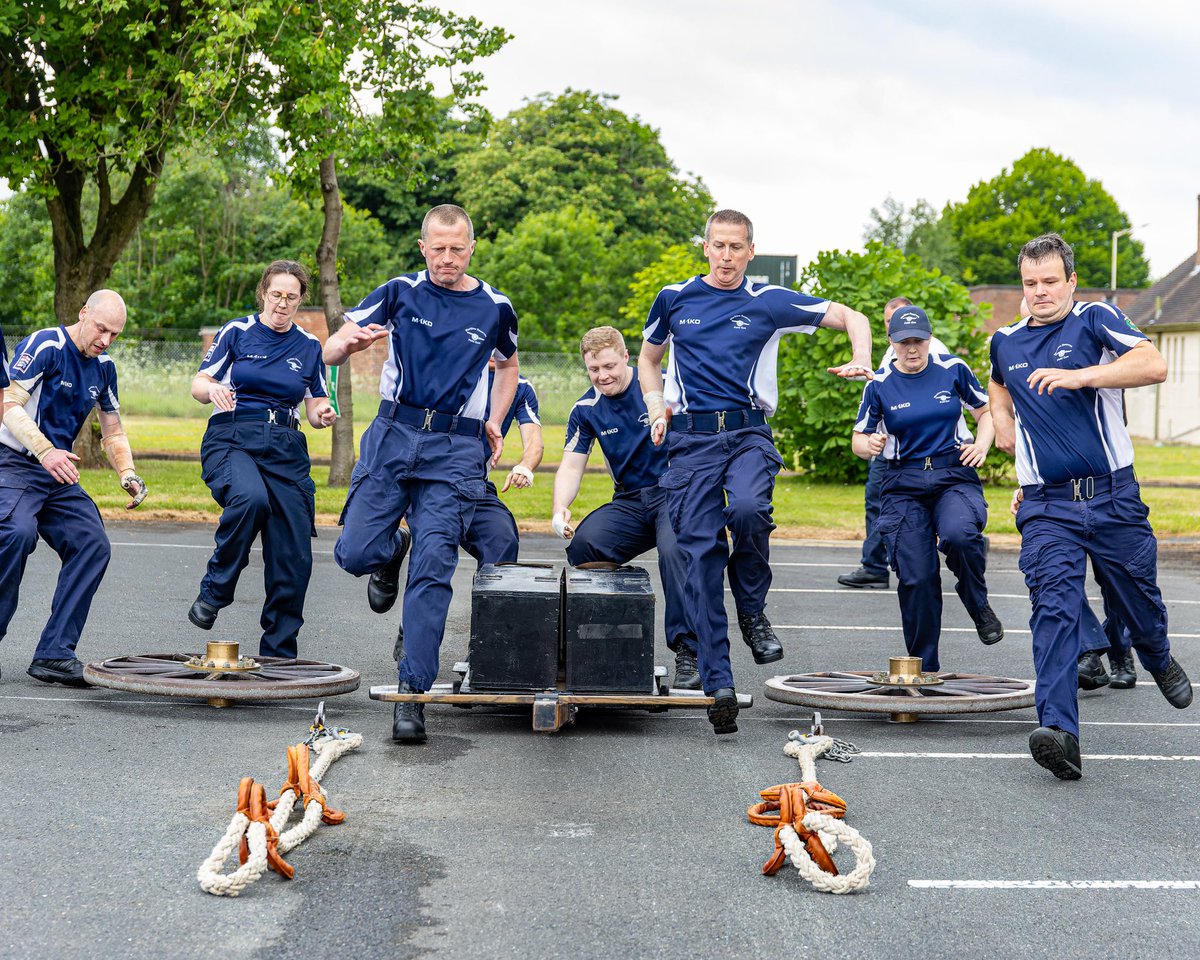 HMS_Pegasus's tweet image. Good luck to all those taking part in the Field Gun Competition at @HMS_Collingwood today, especially those representing the @RNReserve
@RoyalNavy
@RNRMC
@NAVYfit