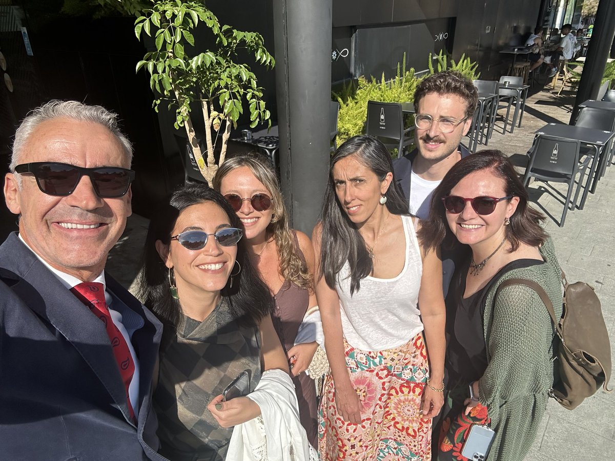 Supertesis sobre LAMP-CRISPR-13a y diagnótico rápido de <a href="/conchoc/">Concha Ortiz</a> en el #INIBIC de <a href="/ConcelloCoruna/">Concello da Coruña</a> con <a href="/MariadelMarTom/">María Tomas (María del Mar Tomas)</a> y <a href="/rafapinilla92/">Rafa Pinilla-Redondo</a> <a href="/tequifresi/">Tequifresi</a> 

Enhorabuena !

<a href="/unicomplutense/">Complutense</a> <a href="/SEIMC_/">SEIMC</a> <a href="/SEMicrobiologia/">SEM</a> <a href="/Miss_Salmonella/">𝘔𝘪𝘴𝘴 𝘚𝘢𝘭𝘮𝘰𝘯𝘦𝘭𝘭𝘢</a> <a href="/AruUcm/">ARU Antimicrobial Resistance Unit</a>