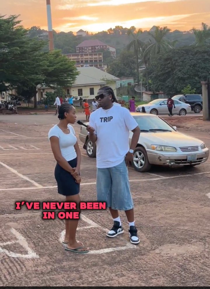 Shank in America still uses his girlfriend in Nigeria as his wallpaper,despite the fact he was approached by lil Wayne’s daughter 

But Bekky in Enugu denied her boyfriend because she wants to spend a day with Asherkine😭😂