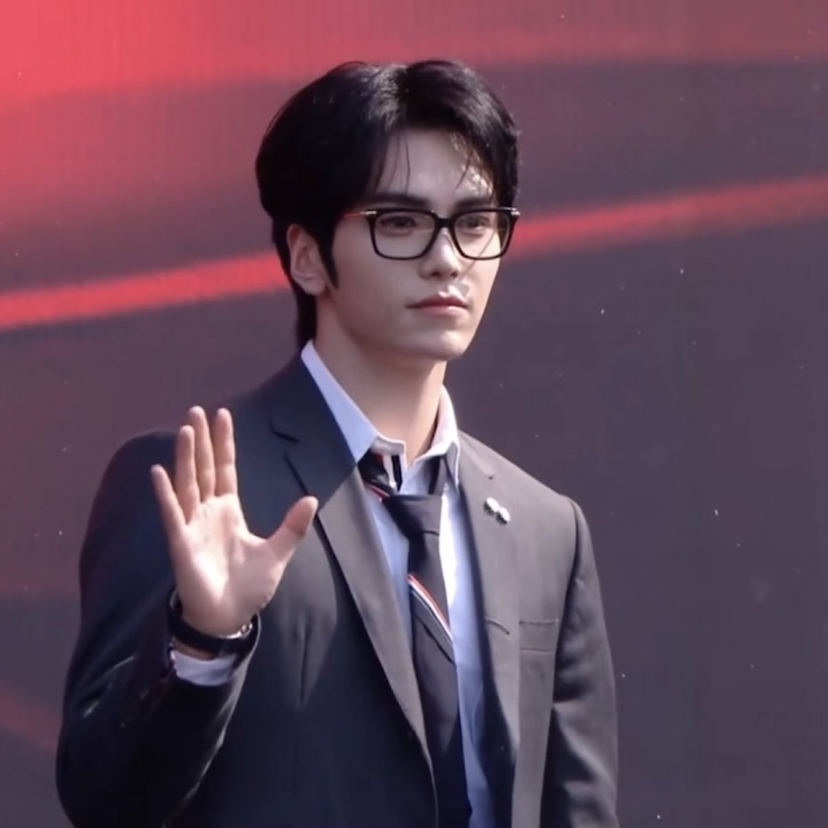 lessungiee's tweet photo. Shao Ziheng at Bazaar Gala 🤍 

#邵子恒 #샤오쯔헝 #SHAOZIHENG #Owen #StarlightBoys #Polarix @Polarix1228 https://t.co/wfX7Vv8EjY