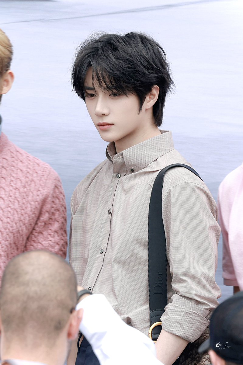 gyuwuloops313's tweet image. 250627 DiorSummer26

#범규 #BEOMGYU #ボムギュ
#TXT_범규 #TXT_BEOMGYU