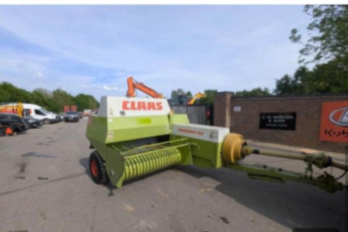 Claas maccant baler