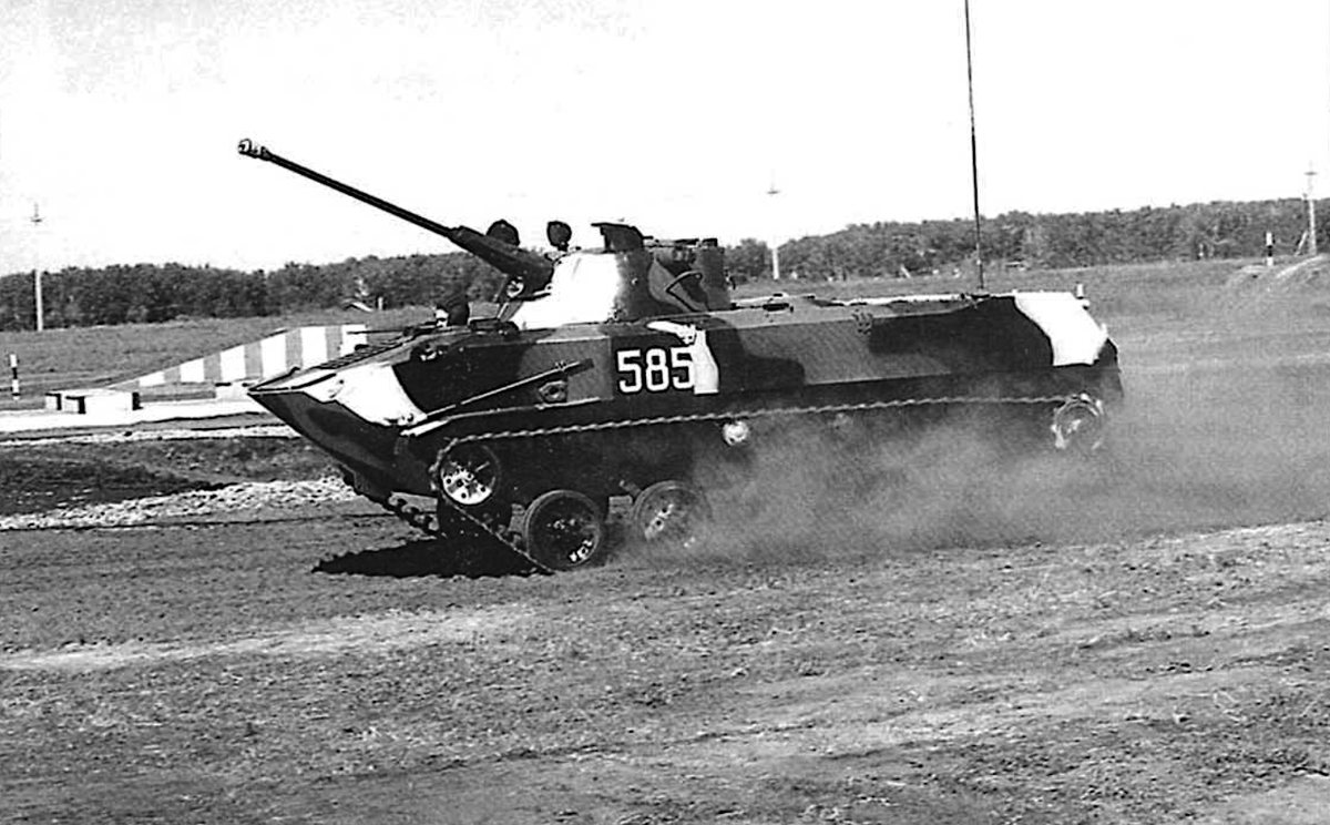 BMD-2 showcasing its mobility during a demonstration at the VTTV Omsk 2002 exhibition held in Omsk, Russia, in june of 2002.