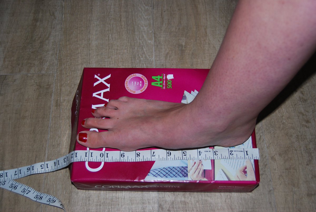 rosadixpro's tweet image. Forget about Subway... this is the foot long I want 😏🔥😮‍💨 #feetcomparison #12inch