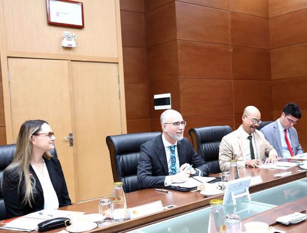 CanEmbVietnam's tweet image. He discussed a diverse range of bilateral issues, and was given a heartfelt send off and best wishes during all engagements.