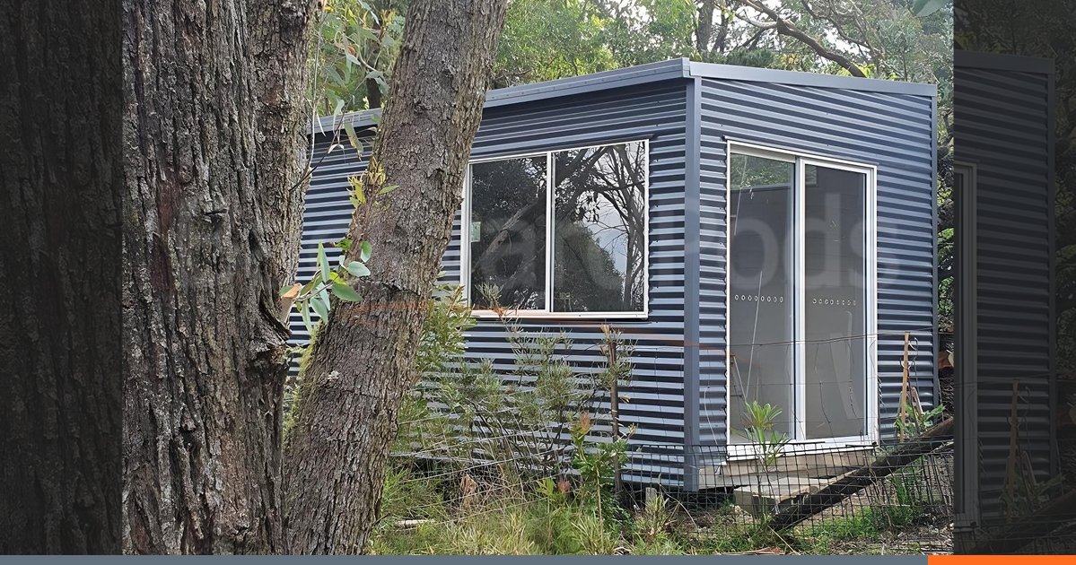 Backyard_Pods's tweet image. This 3x6m bush pod in Wentworth Falls is a dream. 🌲

✔️ Perfect home office or guest space
✔️ Owner-DIY with builder lockup
✔️ Deep grey Ironstone cladding

Live remote, build smart.

📧 hello@backyardpods.com.au | ☎️ 1800 289 763
#BackyardPods #BushStudio #BlueMountains
