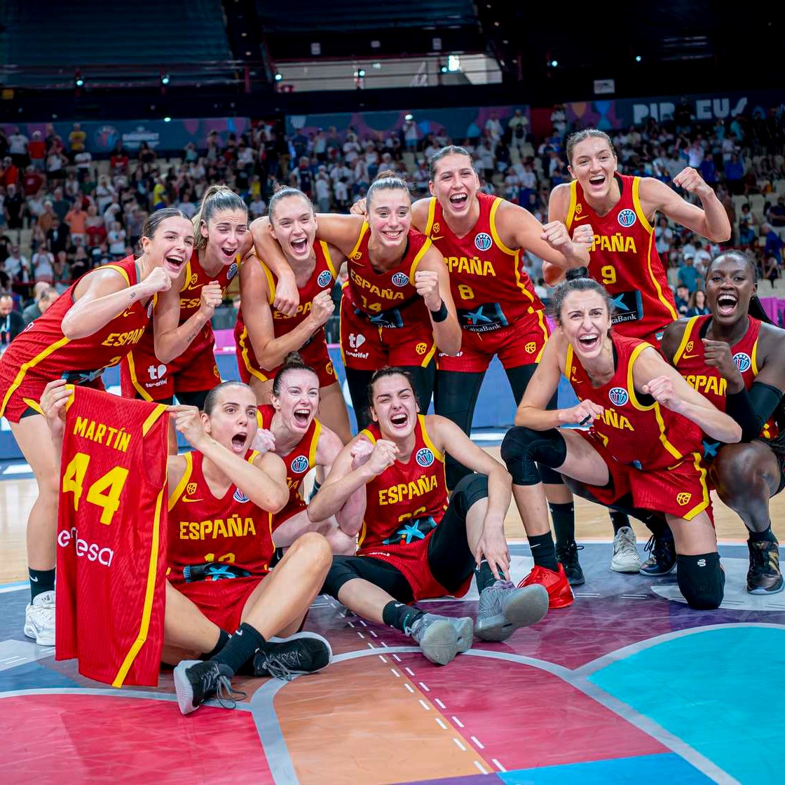 Gigantes del Basket (@gigantesbasket) on Twitter photo 📢IMPORTANTE CAMBIO DE ÚLTIMA HORA:
🇪🇸🇧🇪La final de España del domingo ante Bélgica se emitirá finalmente en La 1 a las 19:30h.
📸<a href="/BaloncestoESP/">Baloncesto España</a> #Eurobasketwomen 📢IMPORTANTE CAMBIO DE ÚLTIMA HORA:
🇪🇸🇧🇪La final de España del domingo ante Bélgica se emitirá finalmente en La 1 a las 19:30h.
📸<a href="/BaloncestoESP/">Baloncesto España</a> #Eurobasketwomen