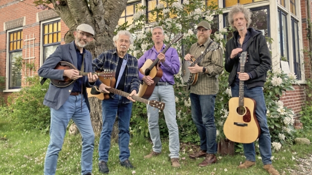 Groningse folkband Heavy Clay geeft tuinconcert bij De Schierstins -  actiefonline.nl/l/65867